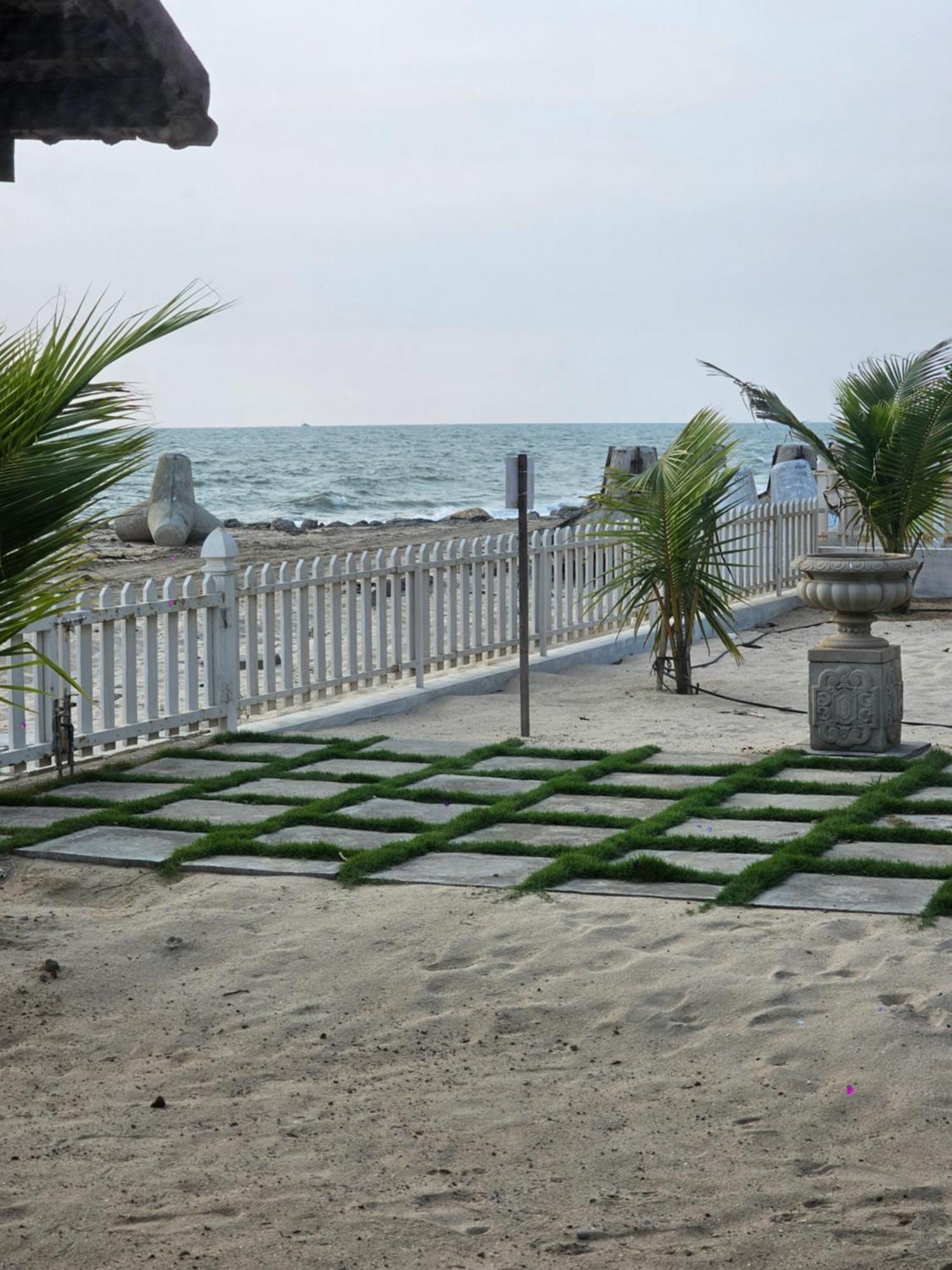 Ether Marari Beachfront Mararikulam Exterior photo