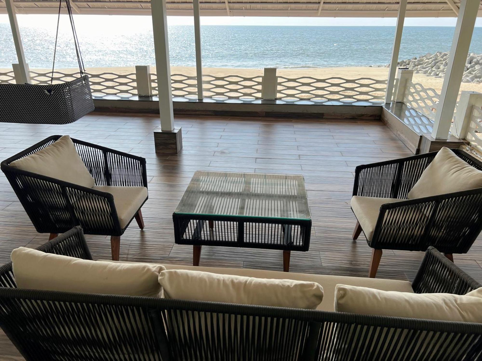 Ether Marari Beachfront Mararikulam Exterior photo