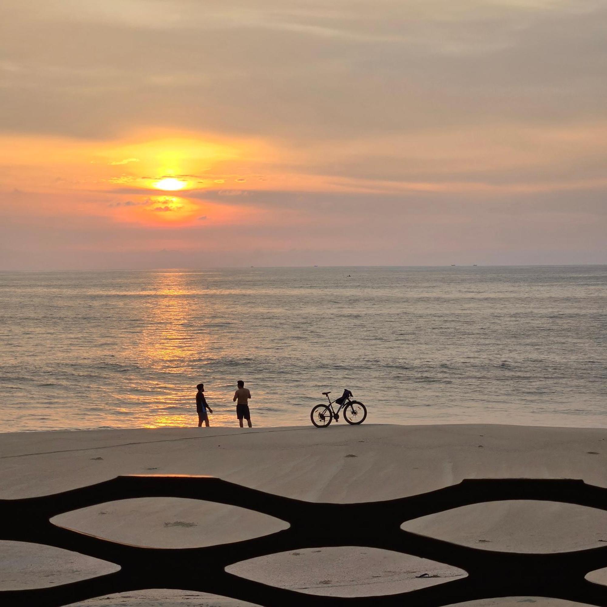 Ether Marari Beachfront Mararikulam Exterior photo