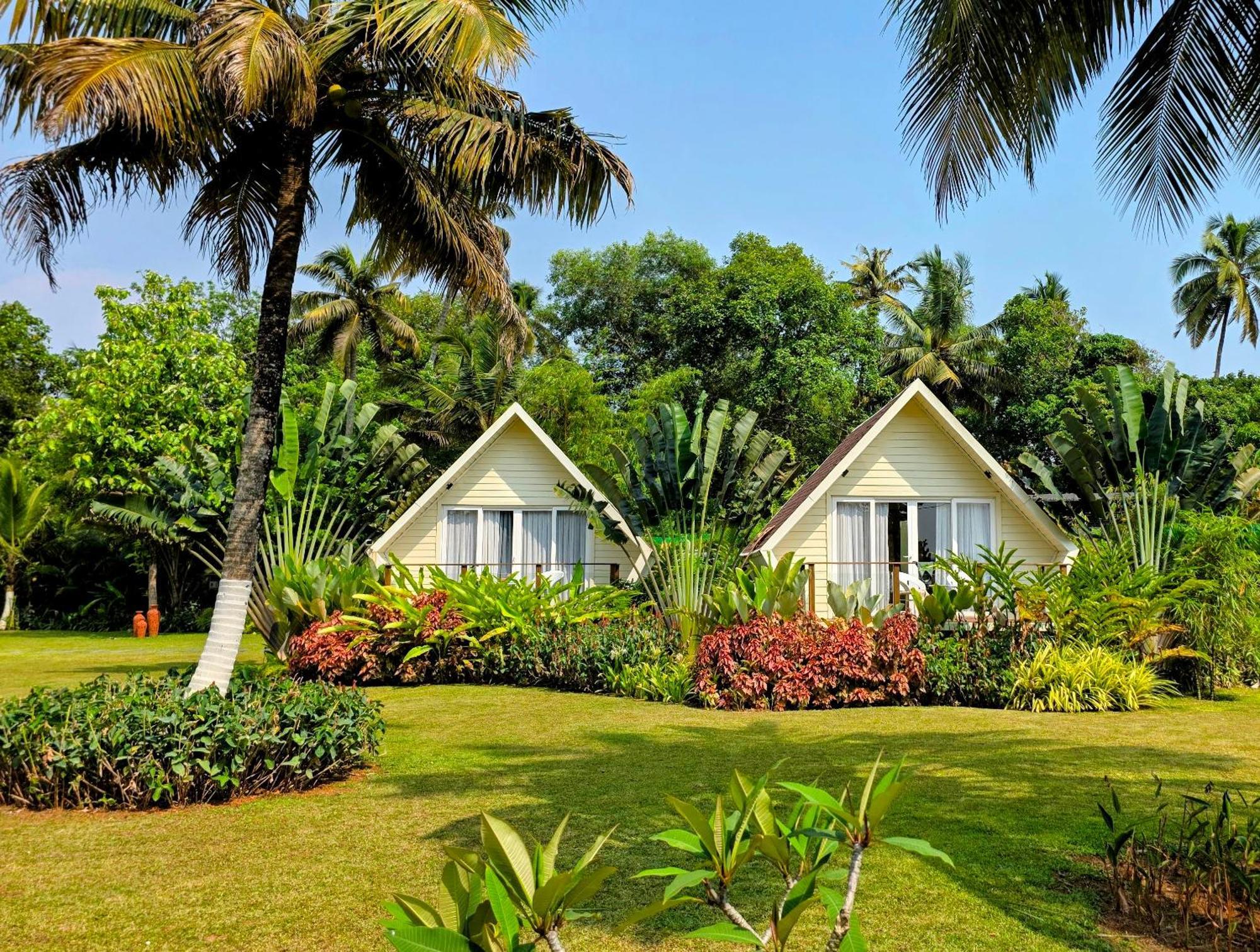 Ether Marari Beachfront Mararikulam Exterior photo
